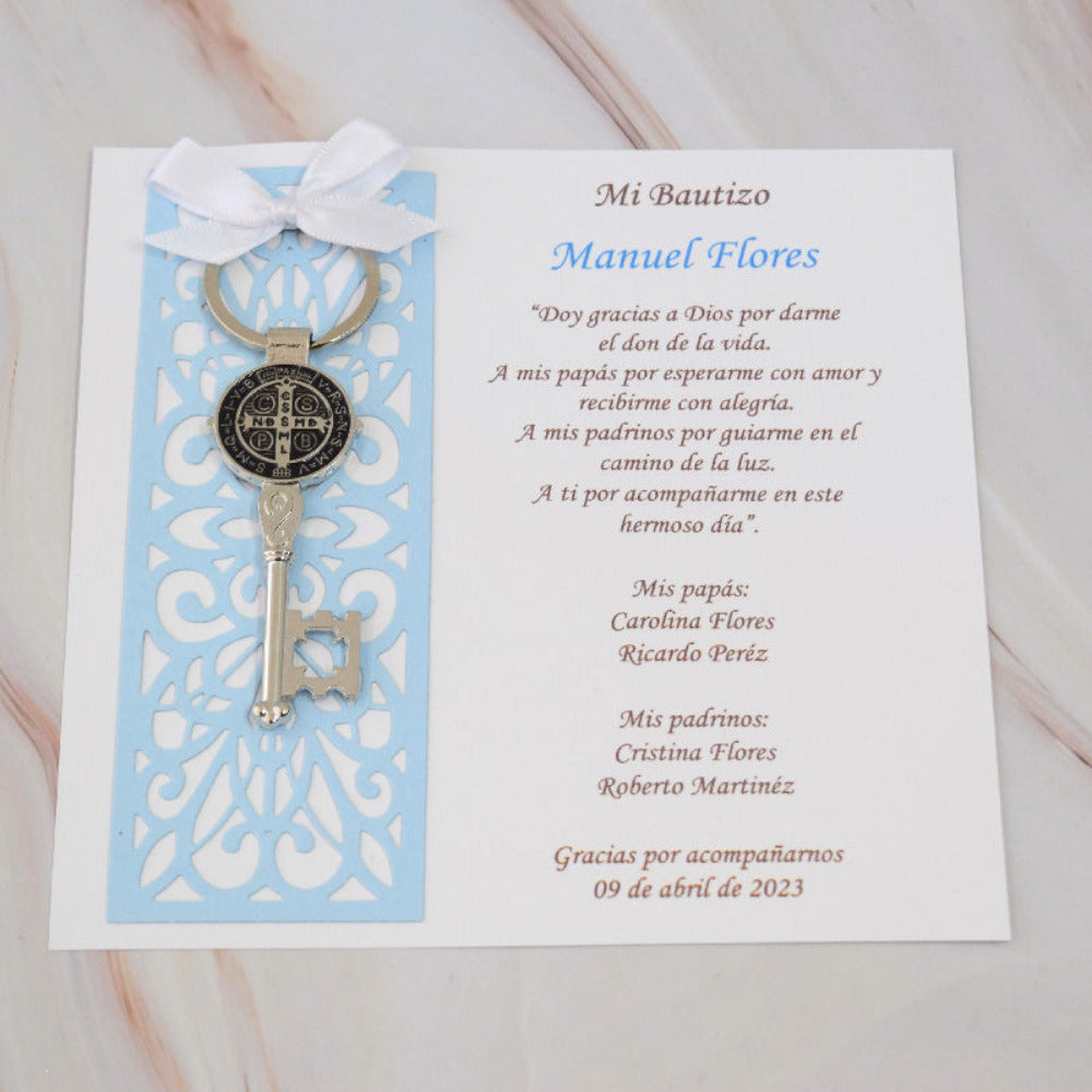 Bolo con llavero de San Benito para Niño