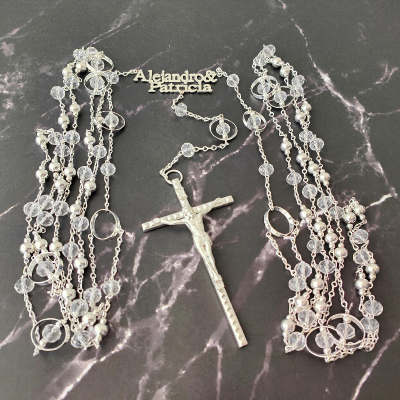 Lazo Eternity Personalizado, baño de plata, cruz italiana.