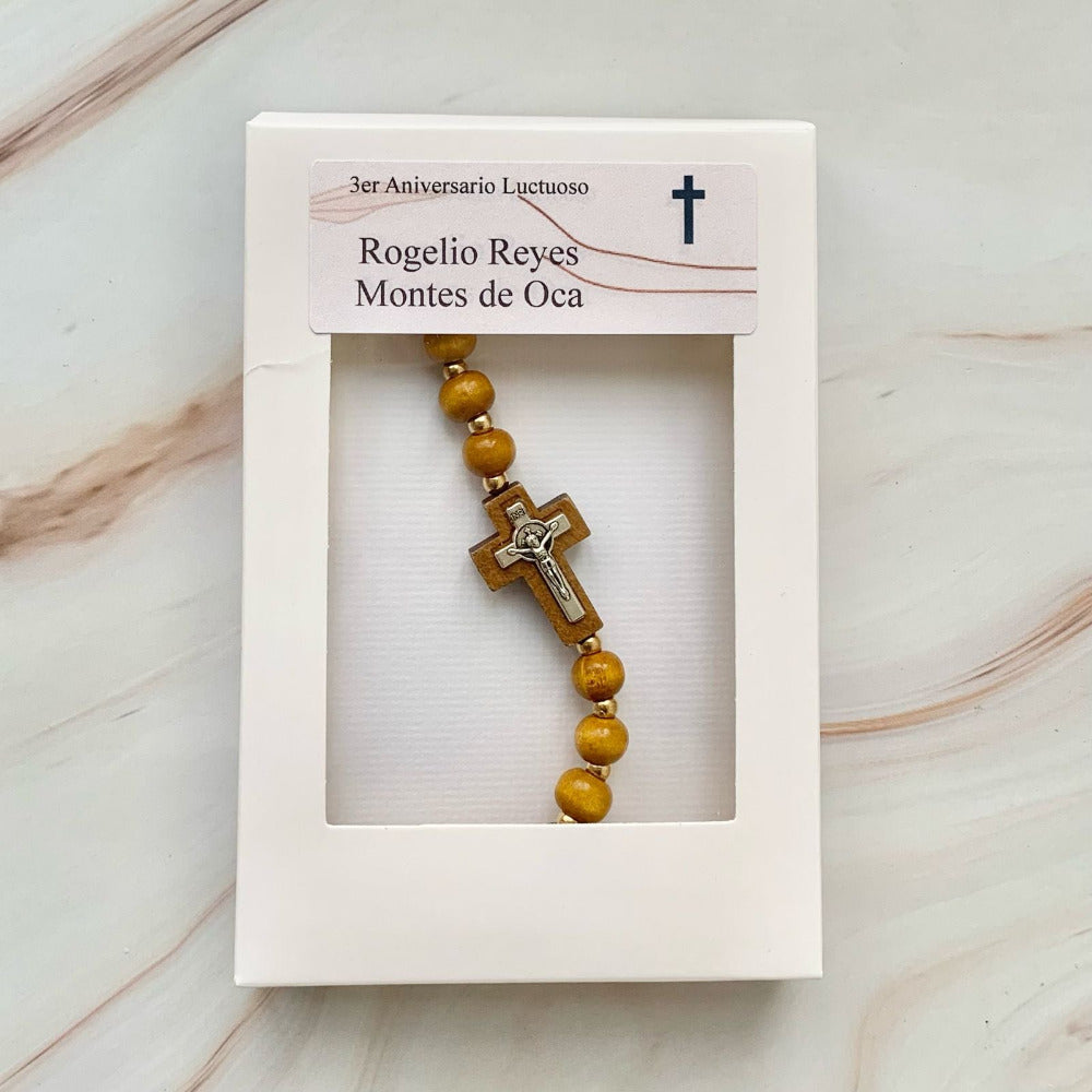 Recuerdo Luctuoso con Pulsera de Madera