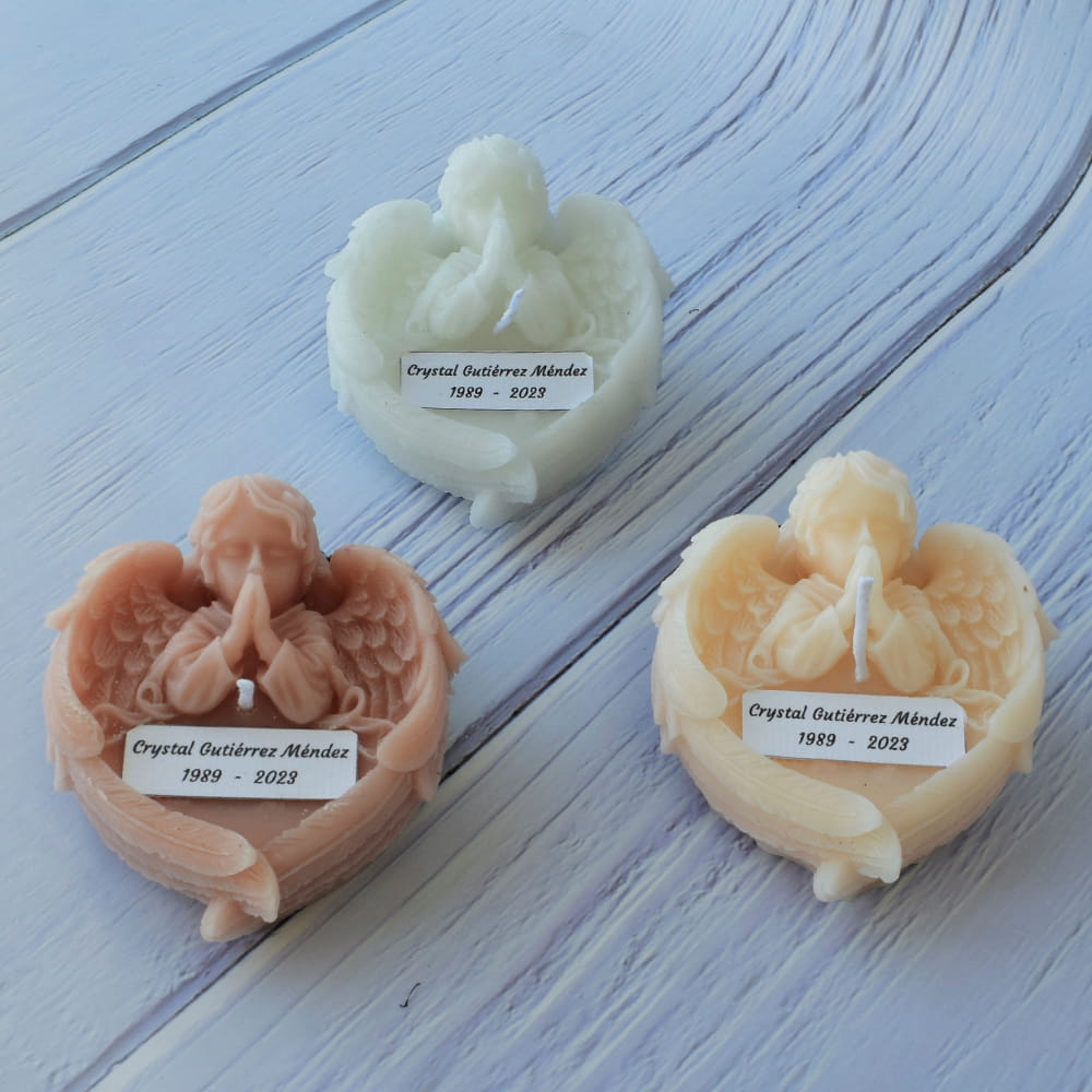 Vela artesanal de ángel de la guarda personalizada en varios colores.