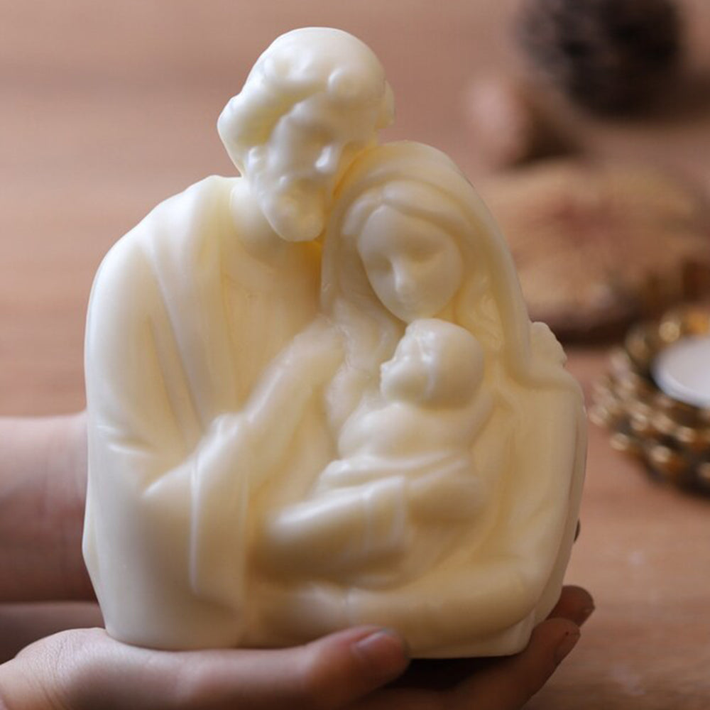 Vela blanca artesanal con la figura de la Sagrada Familia, elegante recuerdo para bodas, bautizos, primera comunión o aniversarios.